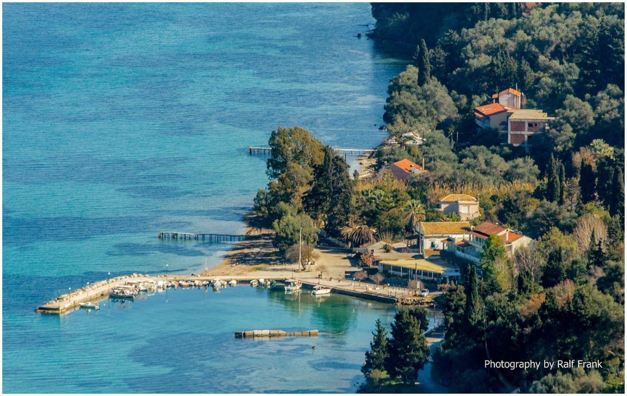 Traditional Fishing Village Apartments บูเกริ ภายนอก รูปภาพ